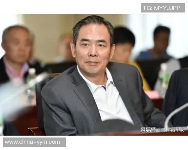 李姓足球明星崛起之路 从青训到国际赛场的荣耀与挑战